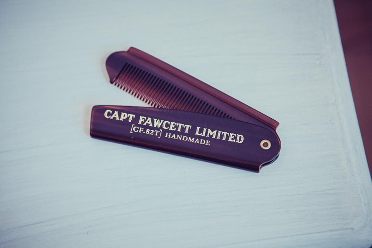 captain-fawcett-coffret-huile-peigne-barbe